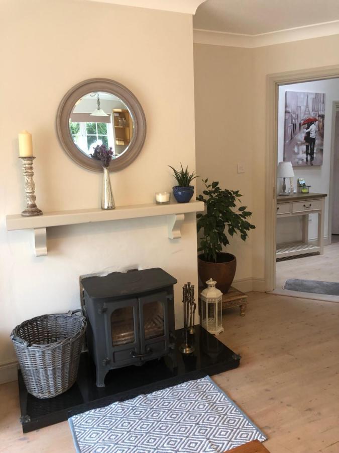 Lakeside Cottage Killaloe Bagian luar foto