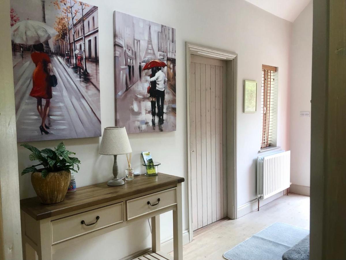 Lakeside Cottage Killaloe Bagian luar foto
