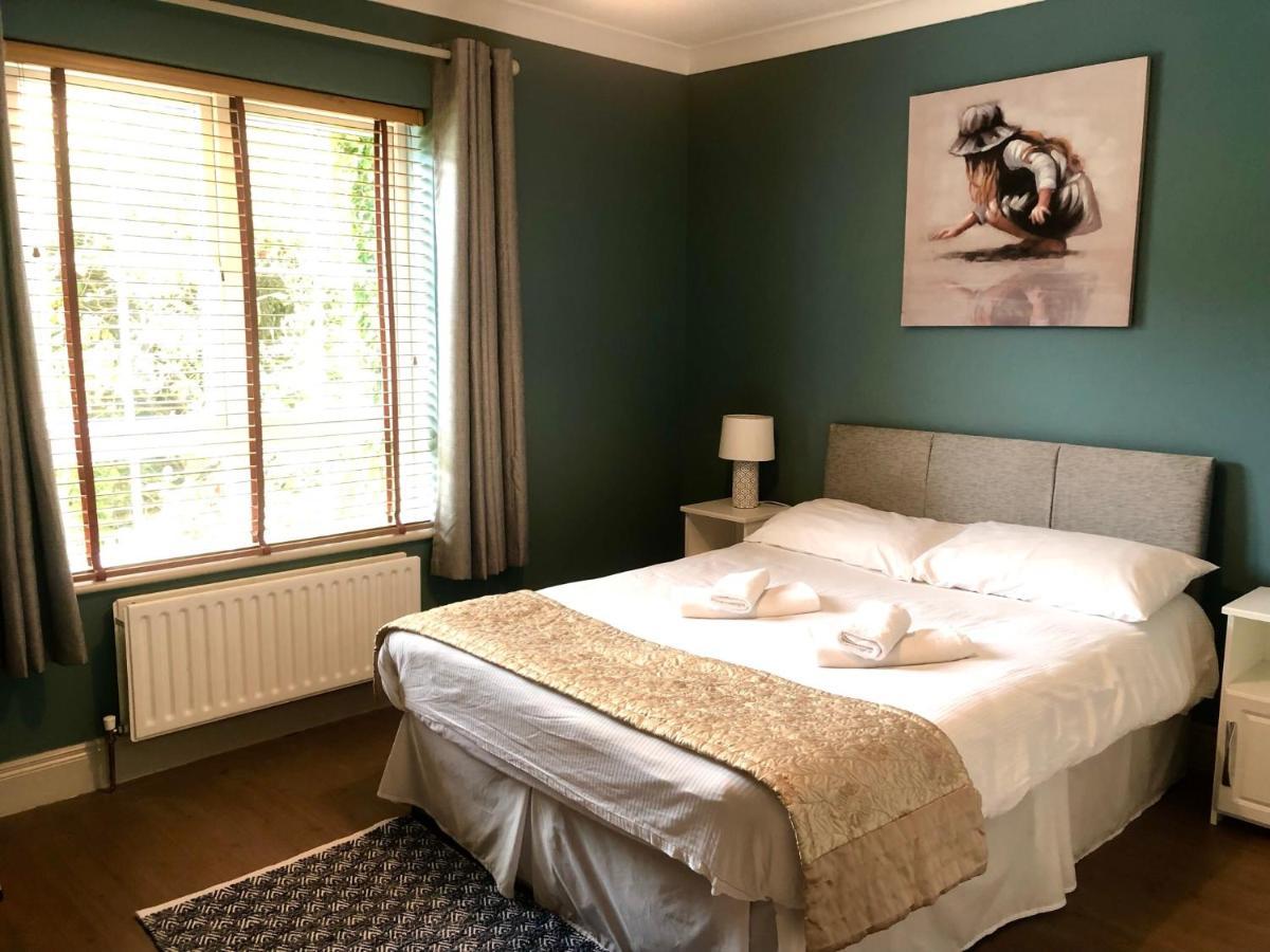 Lakeside Cottage Killaloe Bagian luar foto
